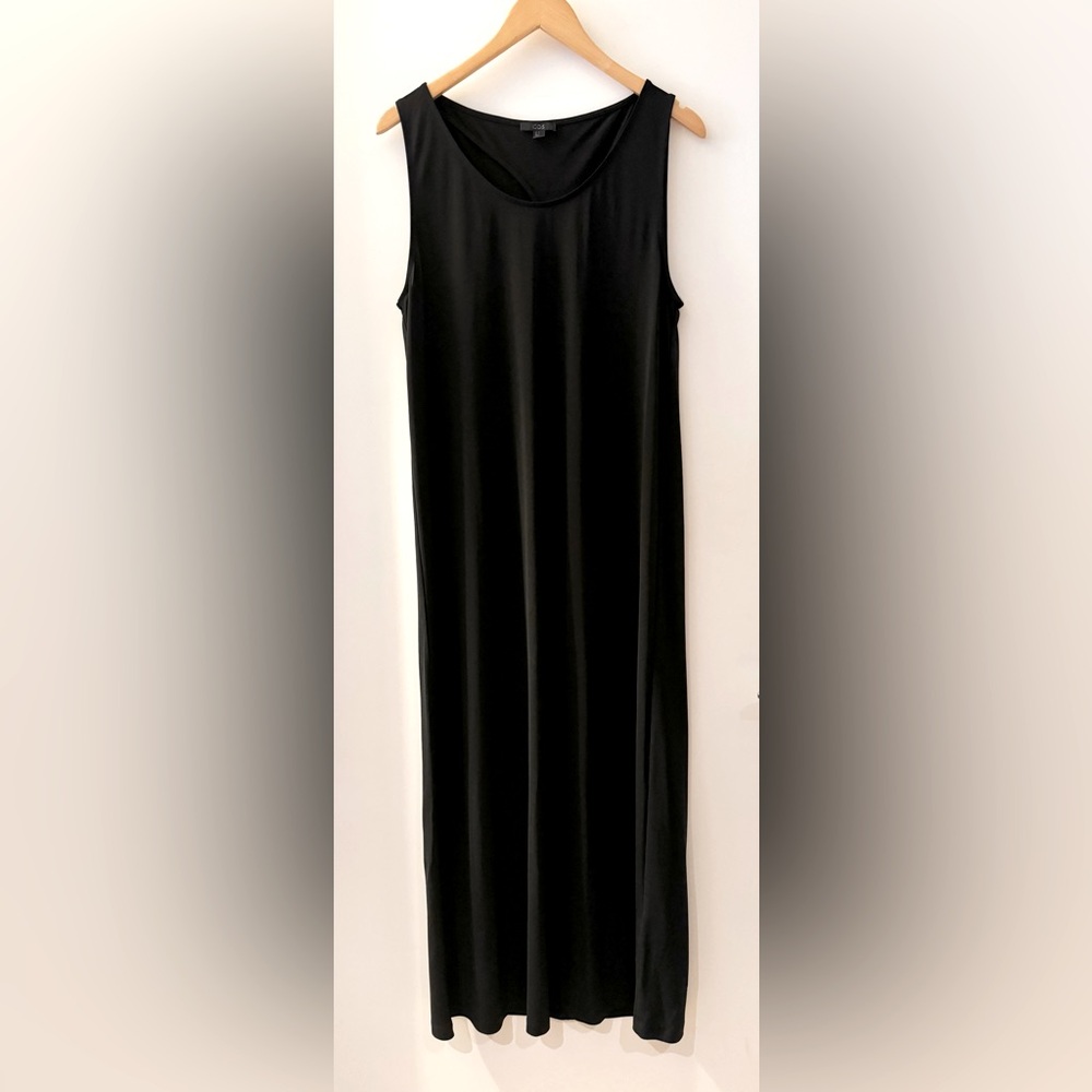 COS - Back Keyhole Sleeveless Maxi Dress - knit - Black - SZ- M